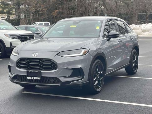 Certified 2025 Honda HR-V Sport image 3