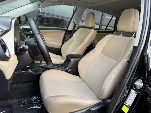 Used 2015 Toyota RAV4 XLE FWD image 9