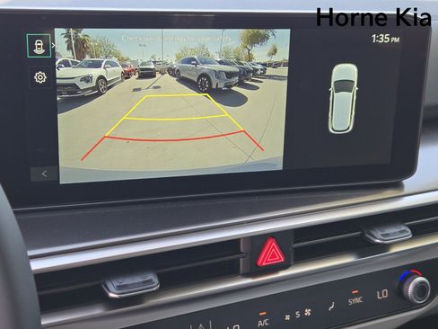 New 2025 Kia Sorento S image 19