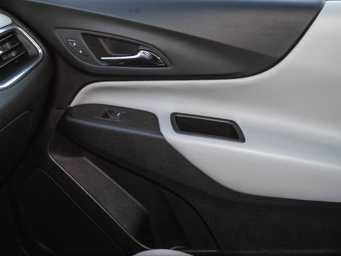 Certified 2024 Chevrolet Equinox LS FWD image 24