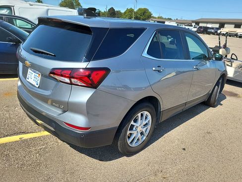 Used 2024 Chevrolet Equinox LT AWD/4WD image 3