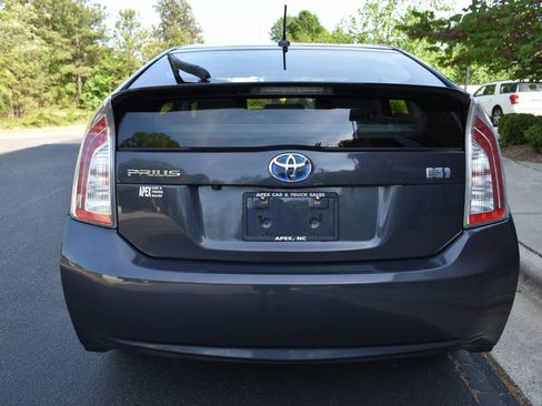 Used 2013 Toyota Prius Three image 6