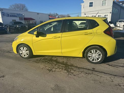 Used 2016 Honda Fit LX image 4
