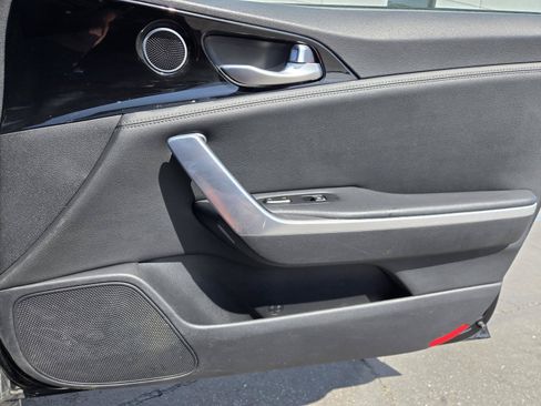 Used 2019 Kia Stinger RWD image 34