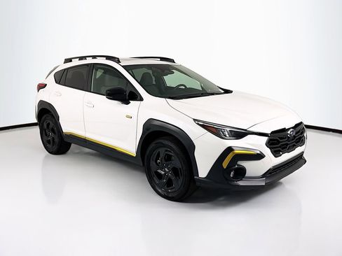 Used 2024 Subaru Crosstrek 2.5i Sport AWD/4WD image 3