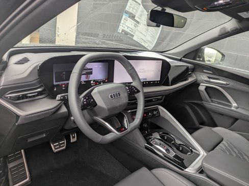 New 2026 Audi SQ5 Premium Plus AWD/4WD image 9