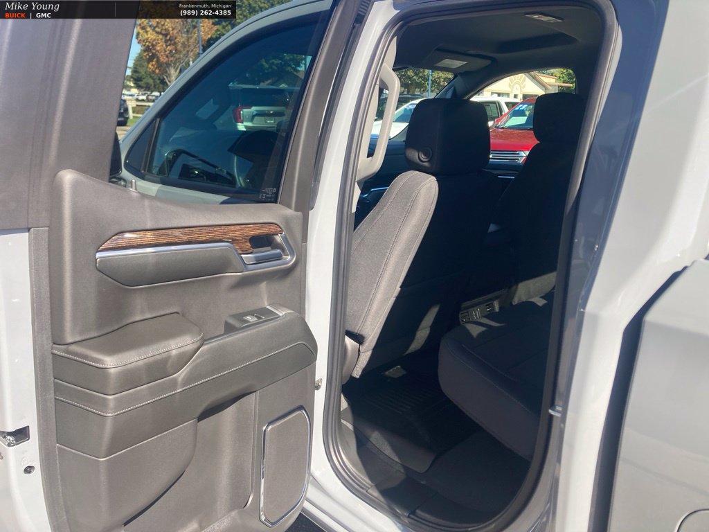 Used 2024 GMC Sierra 1500 Elevation AWD/4WD image 12