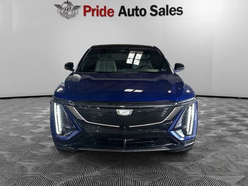 Used 2024 Cadillac Lyriq Sport w/ LPO, Floor Liner Package AWD/4WD image 2