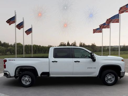 Used 2021 Chevrolet Silverado 2500 W/T w/ WT Convenience Package AWD/4WD image 4