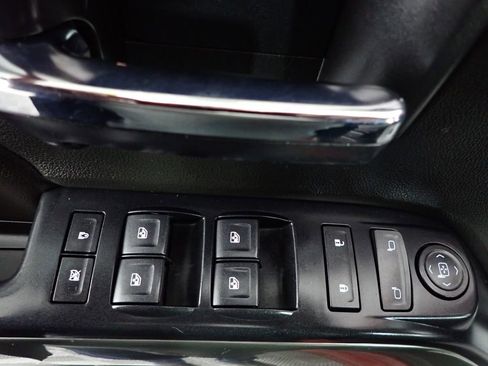 Used 2018 Chevrolet Silverado 1500 LT w/ All Star Edition image 20