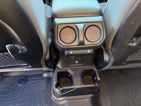 Certified 2024 Jeep Wrangler Rubicon w/ Technology Group image 25