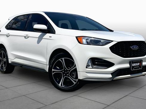 Used 2022 Ford Edge ST-Line w/ Cargo Accessory Package AWD/4WD image 3