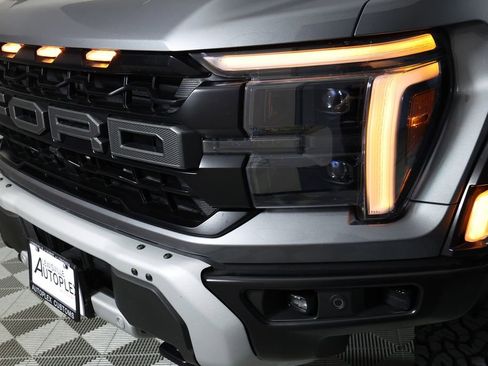 Used 2025 Ford F150 Raptor image 46