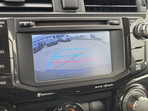 Used 2018 Toyota 4Runner TRD Off-Road w/ TRD Performance Package AWD/4WD image 23