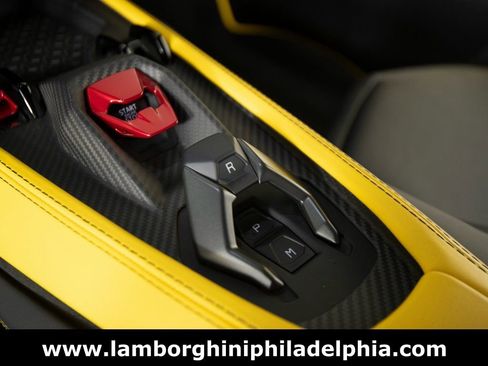 Used 2024 Lamborghini Revuelto image 26
