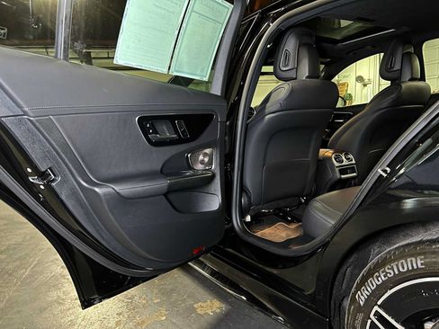 Used 2023 Mercedes-Benz C 300 4MATIC Sedan image 18