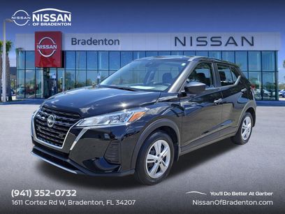 Used 2025 Nissan Kicks Play S