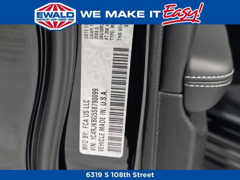 New 2025 Jeep Grand Cherokee L Limited image 24