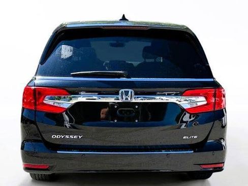 Used 2019 Honda Odyssey Elite image 4