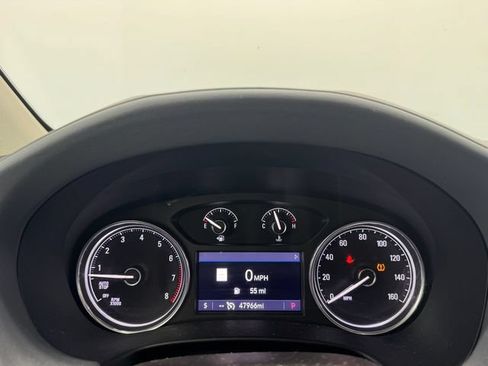Used 2021 Buick Enclave Essence w/ Sound and Sites Package FWD image 2