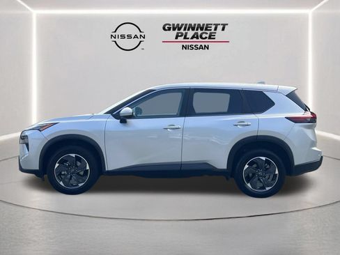 Used 2025 Nissan Rogue SV AWD/4WD image 22