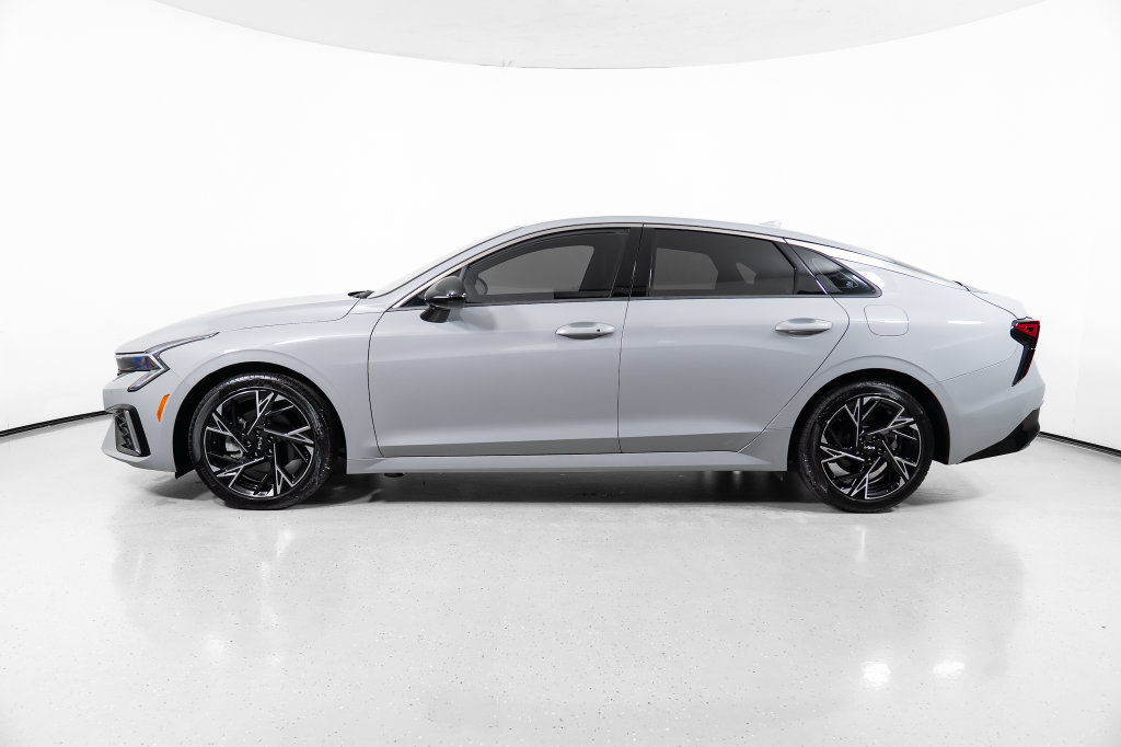 Used 2025 Kia K5 GT-Line AWD/4WD image 11