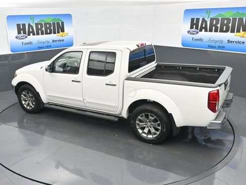 Used 2019 Nissan Frontier SL AWD/4WD image 24