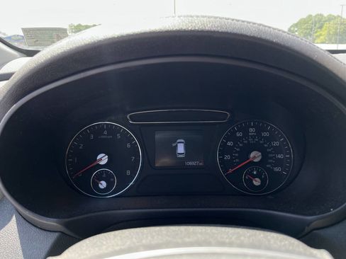 Used 2019 Kia Sorento L image 11