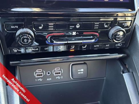 New 2025 Jeep Grand Cherokee L Limited image 29