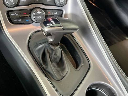 Used 2022 Dodge Challenger R/T image 16