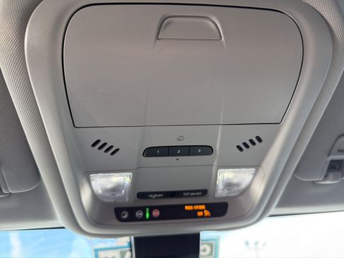 Certified 2022 GMC Terrain SLT image 22