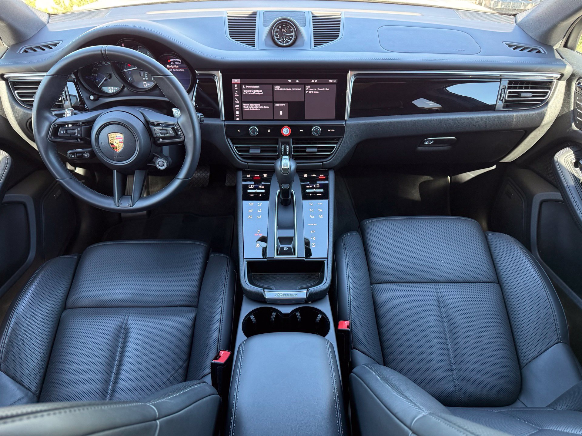Used 2026 Porsche Macan Turbo AWD/4WD image 14