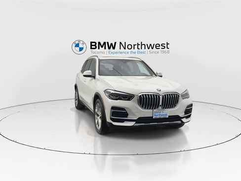 Used 2022 BMW X5 xDrive40i w/ Premium Package image 7