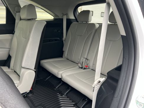 New 2026 Kia Sorento S image 14