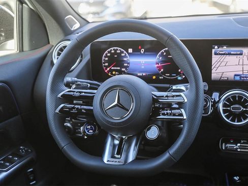 Used 2024 Mercedes-Benz GLA 35 AMG 4MATIC image 16