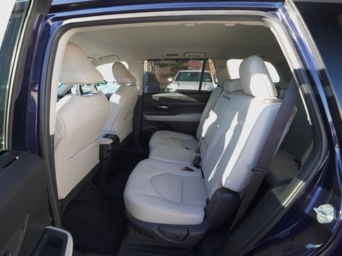 Certified 2024 Toyota Grand Highlander Limited image 13