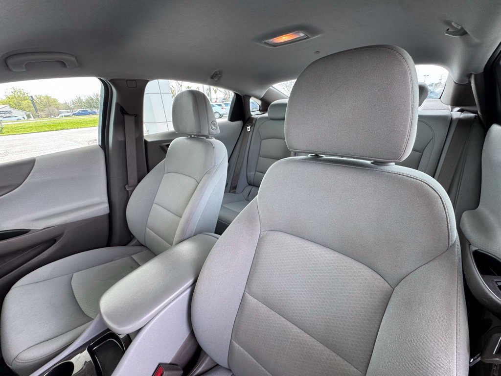 Used 2024 Chevrolet Malibu LS FWD image 13
