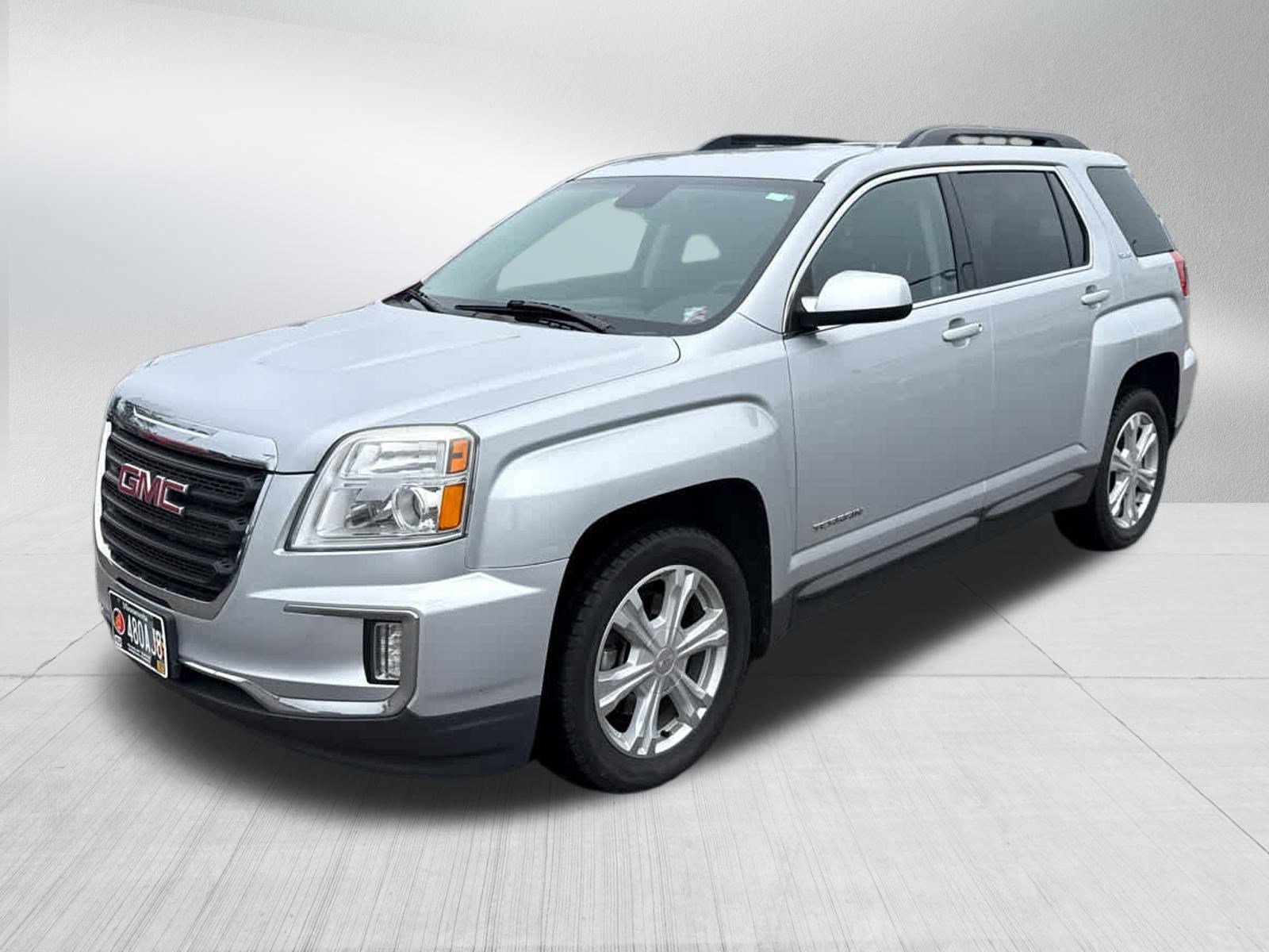 Used 2017 GMC Terrain SLE w/ Convenience Package AWD/4WD image 3