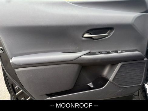 Used 2023 Lexus UX 250h AWD w/ Premium Package image 5