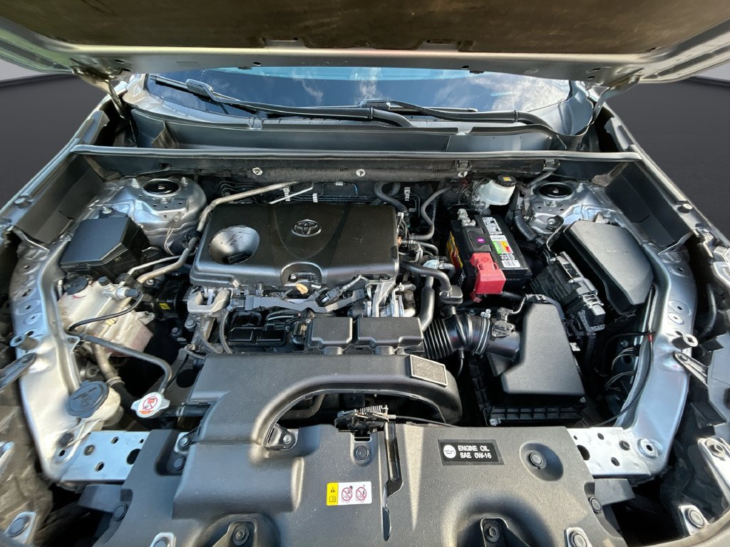 Used 2021 Toyota RAV4 LE FWD image 30