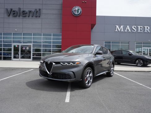 Certified 2024 Alfa Romeo Tonale Ti image 1