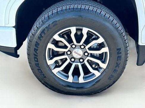 Used 2022 GMC Sierra 1500 AT4 w/ AT4 Preferred Package image 34