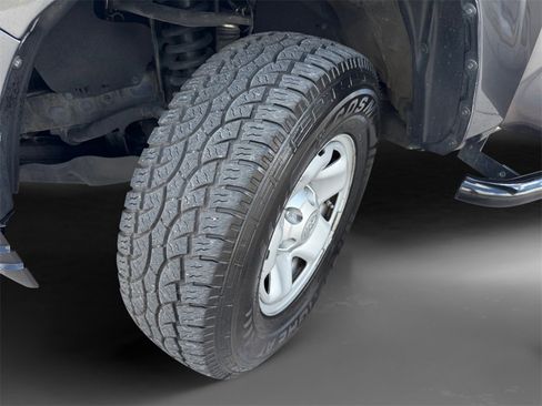 Used 2020 Toyota Tacoma SR5 image 10