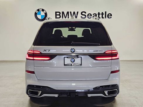 Used 2023 BMW X7 xDrive40i w/ M Sport Package image 5
