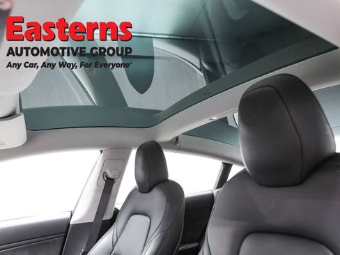 Used 2019 Tesla Model 3 Long Range image 31