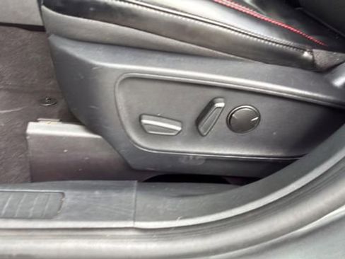 Used 2025 Ford Escape ST-Line Select AWD/4WD image 28