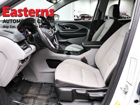 Used 2024 GMC Terrain SLE image 14