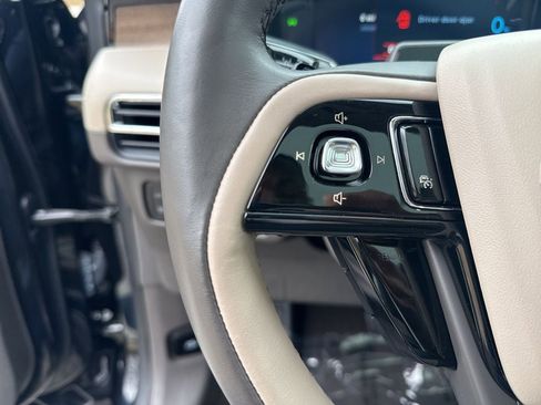 Used 2024 Lincoln Corsair Grand Touring w/ Equipment Group 302A image 17