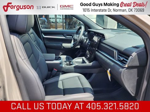 New 2027 GMC Terrain Elevation w/ Elevation Premium Package FWD image 37