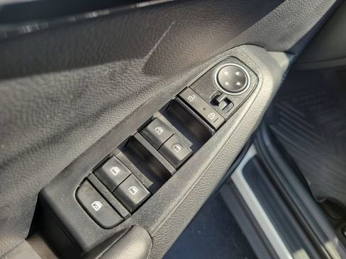 Used 2023 Kia Seltos EX AWD/4WD image 18